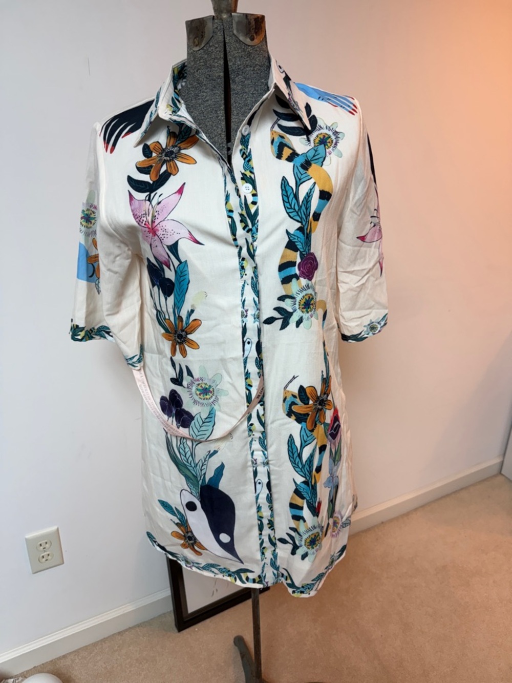 Floral Button-Up Tunic Shirt in Cream with Multicolor Print